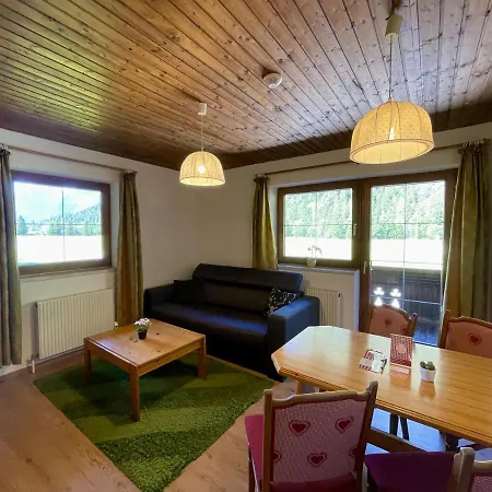 Baerenwirt Homestay *