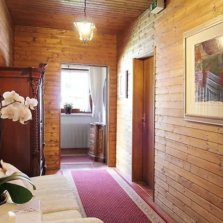 Baerenwirt Homestay *