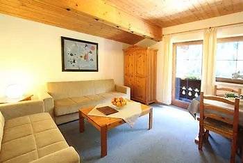 Baerenwirt Homestay *