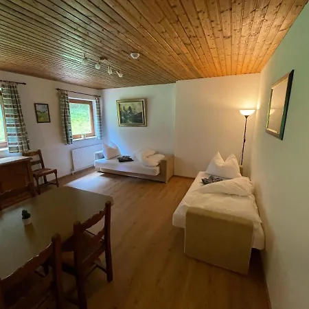Rum i privatbostad Baerenwirt Mittenwald