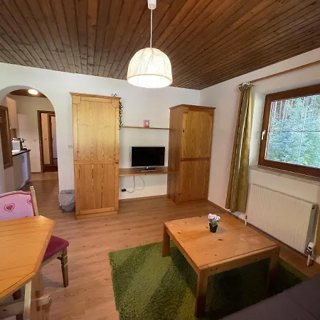 Rum i privatbostad Baerenwirt Mittenwald